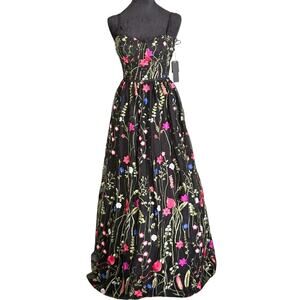 Women's Juniors 3/4 City Chic Black Floral Embroidered Formal Prom Dress NWT